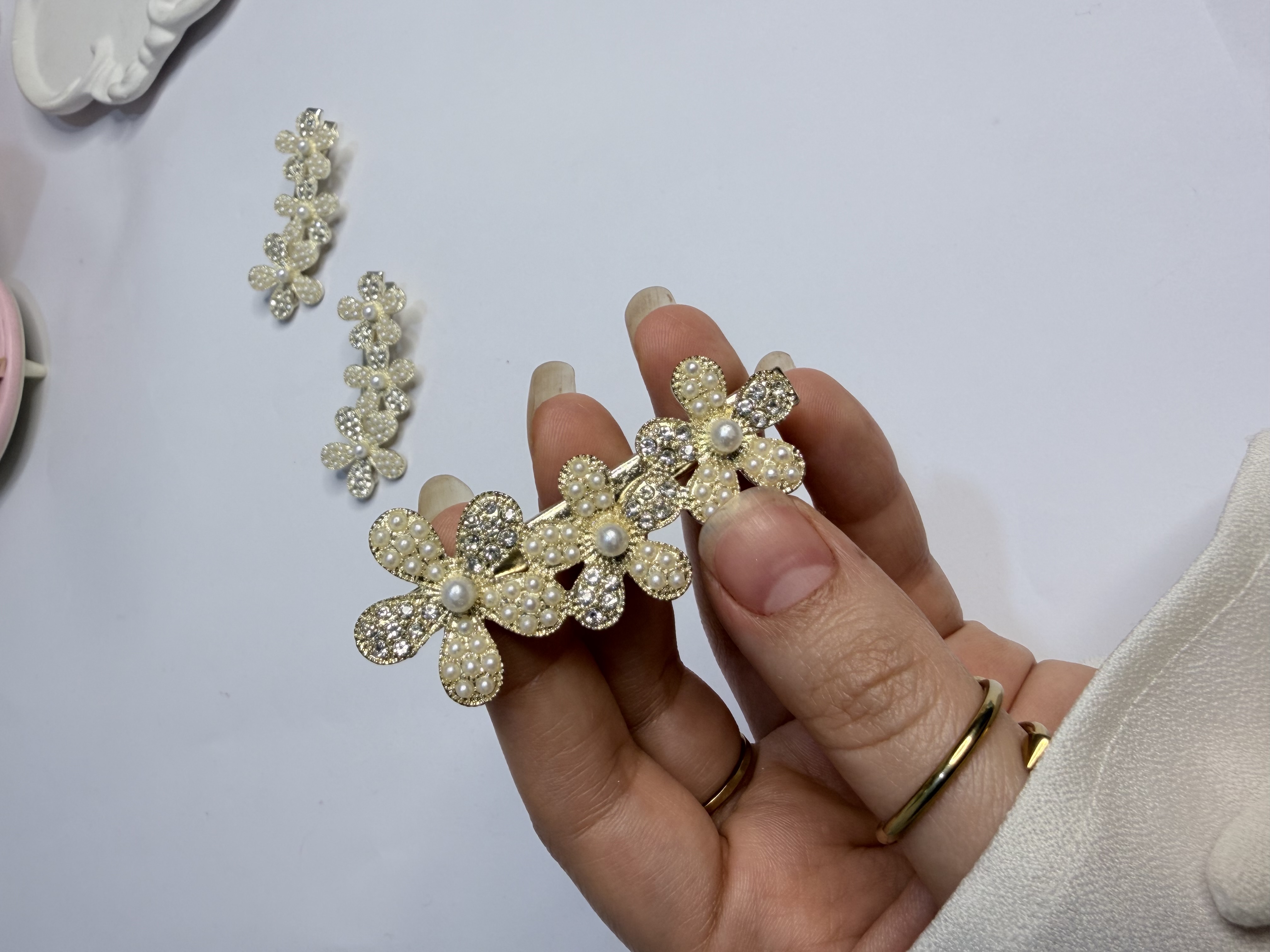 گیره مجلسی نگین دار وارداتی رنگ ثابت